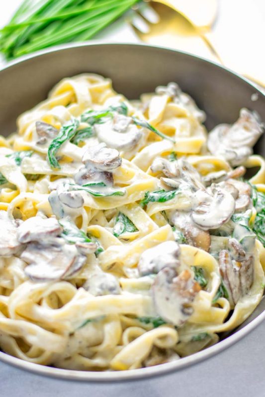 Spinach Mushroom Fettuccine Alfredo - Contentedness Cooking