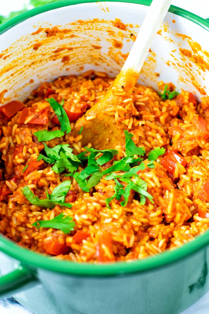 Jollof Rice [vegan, easy] - Contentedness Cooking
