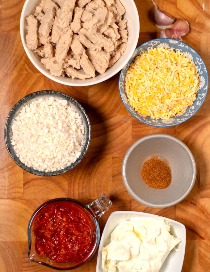 Ingredients needed to make Keto Mexican Chicken Casserole.