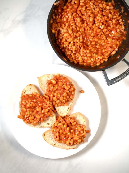 Serving of English Baked Beans on toast.