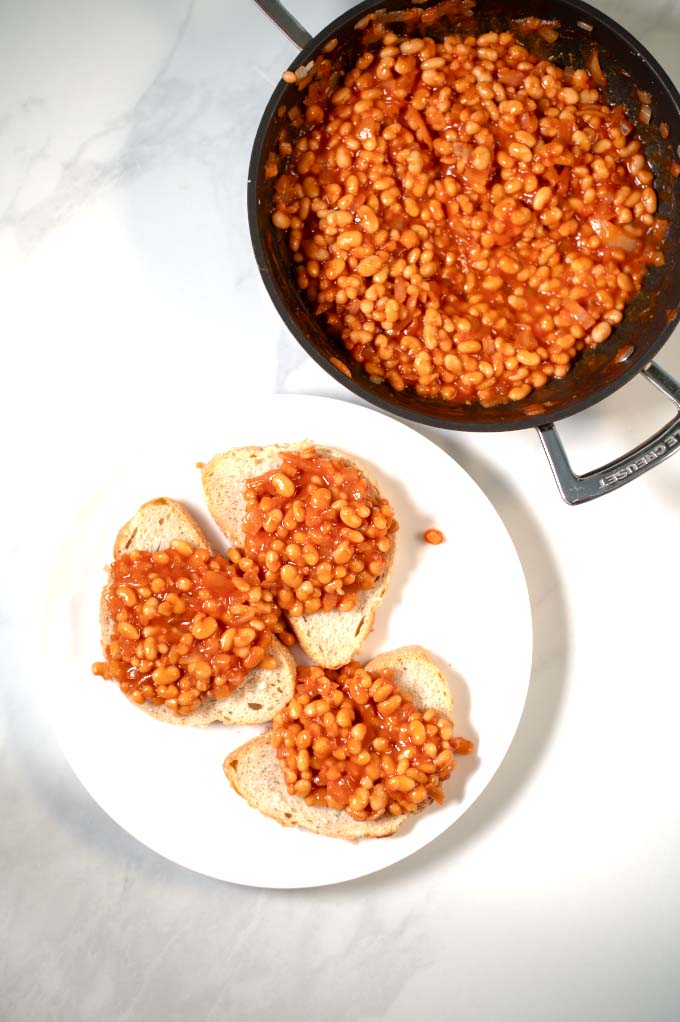 Serving of English Baked Beans on toast.