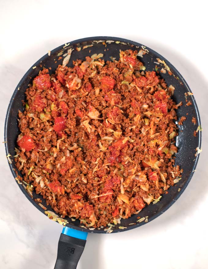 Top view of a pan with Hamburger and Cabbage